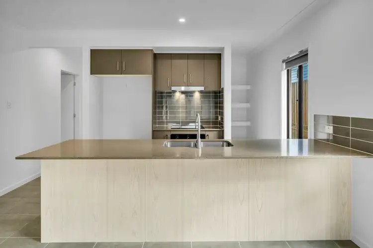 Second view of Homely house listing, 7 Mulberry Circuit, Gleneagle QLD 4285