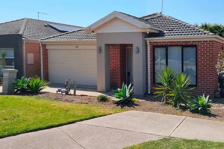 42 Sandarra Boulevard, Sandhurst VIC 3977