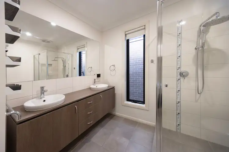 Fifth view of Homely house listing, 42 Sandarra Boulevard, Sandhurst VIC 3977