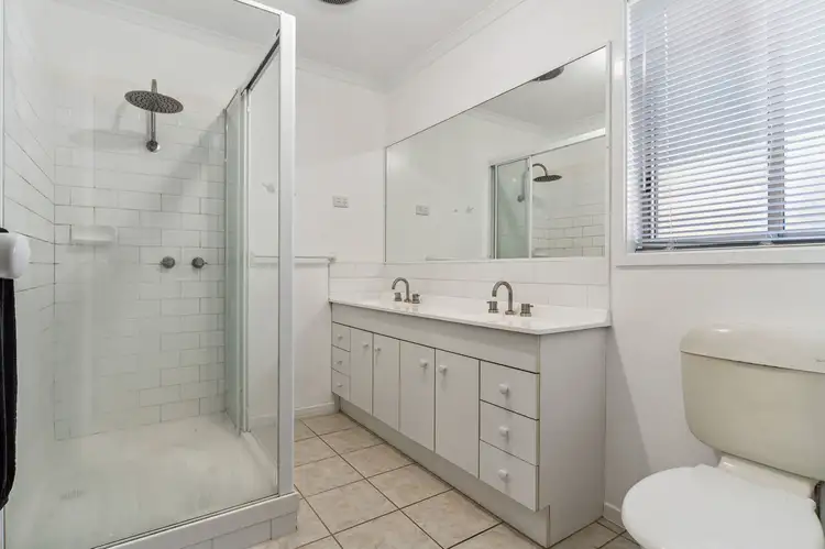 Fifth view of Homely house listing, 5 Tarwin Court, Langwarrin VIC 3910
