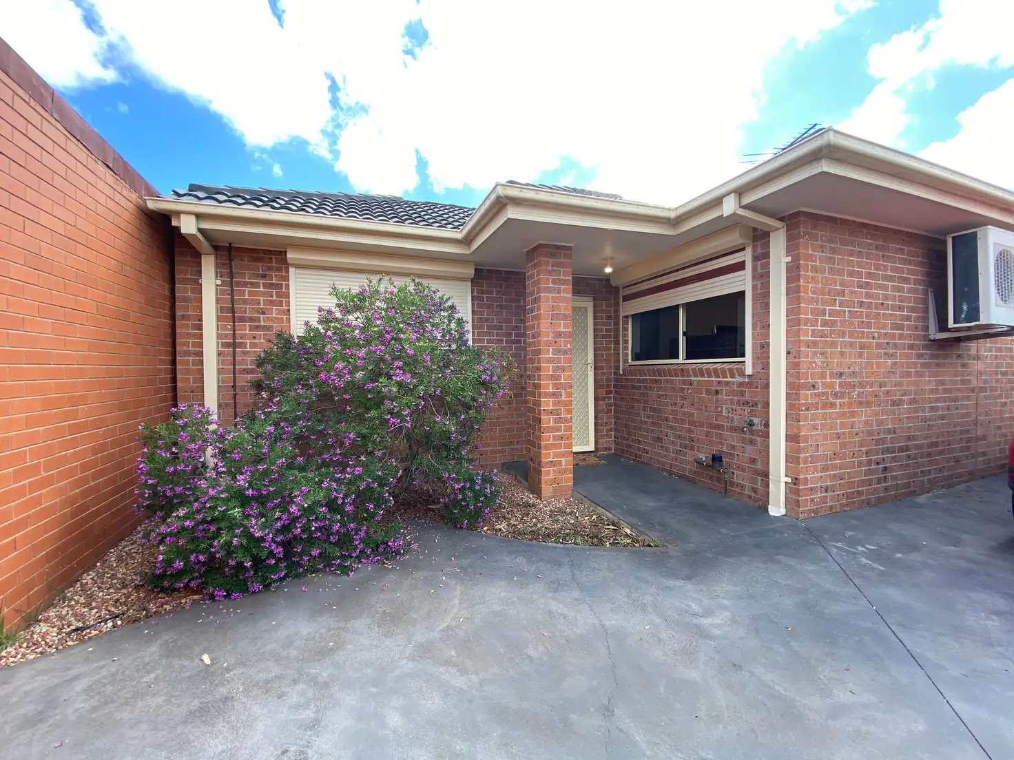 Main view of Homely unit listing, 3/33 Currajong Street, Thomastown VIC 3074