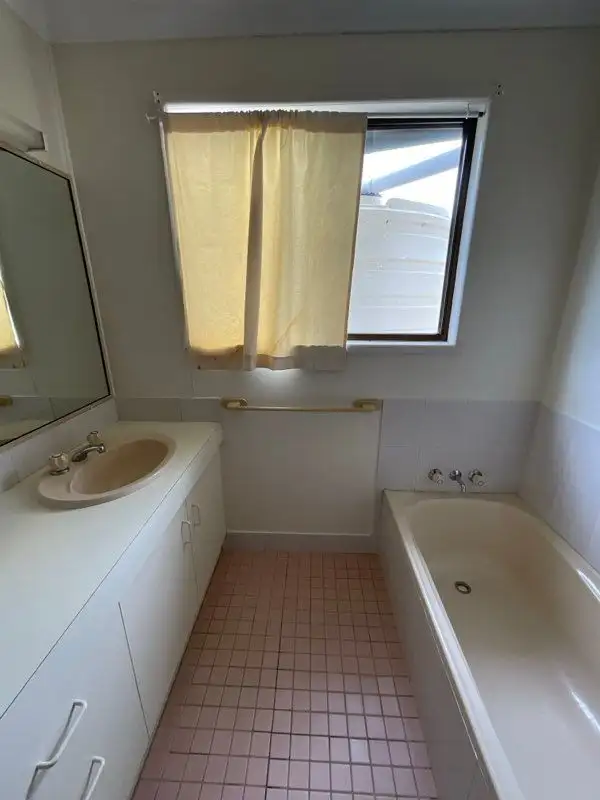 Fifth view of Homely unit listing, 1/12 Feather Street, Roma QLD 4455
