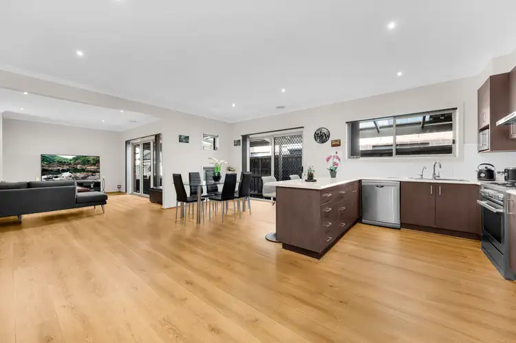 Fourth view of Homely house listing, 28 Kumara Circuit, South Morang VIC 3752
