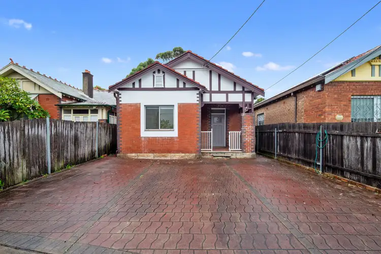 128 Forest Road, Arncliffe NSW 2205
