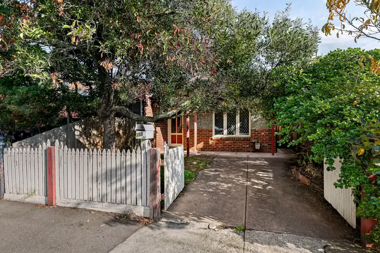 10 Holloway Road, Brunswick VIC 3056