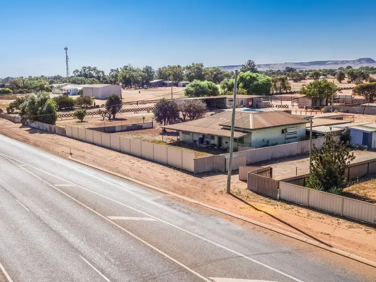 279 Edward Road, Meru WA 6530