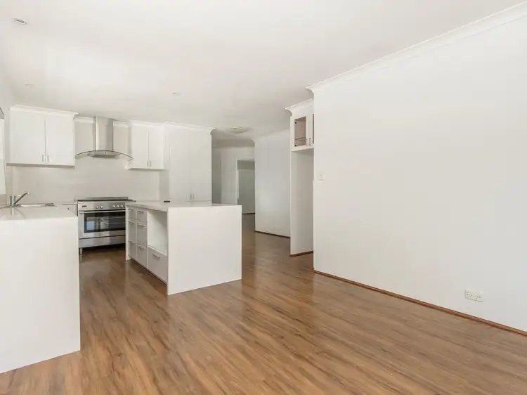 Sixth view of Homely house listing, 5 Warilla Close, Waikiki WA 6169