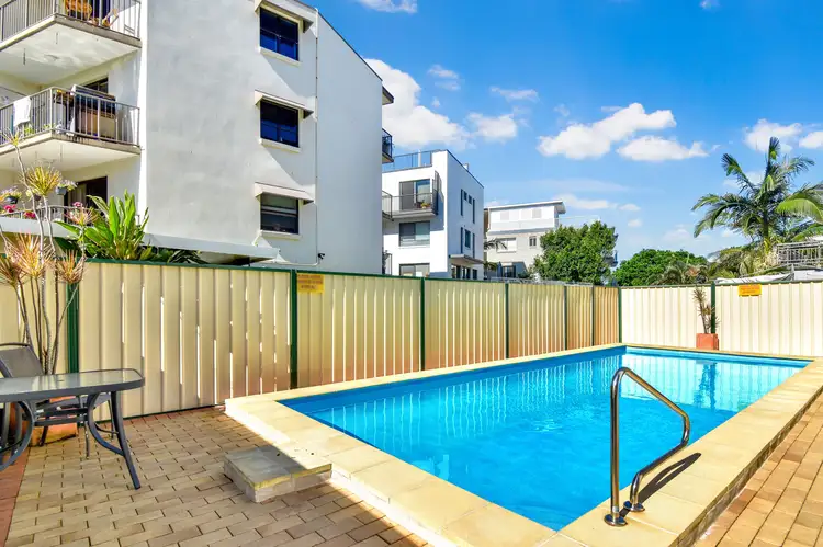 Fifth view of Homely unit listing, Unit 6/5 Orvieto Terrace, Kings Beach QLD 4551