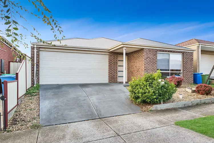 60 Genevieve Circuit, Cranbourne East VIC 3977