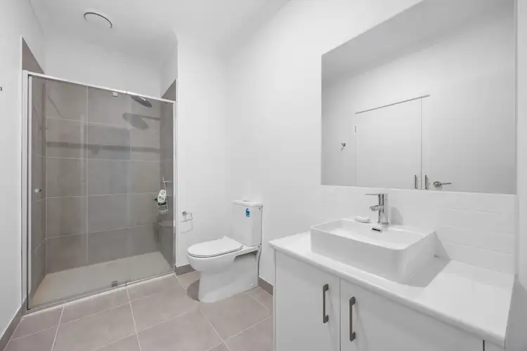 Fifth view of Homely townhouse listing, 6 Travertine Loop, Berwick VIC 3806