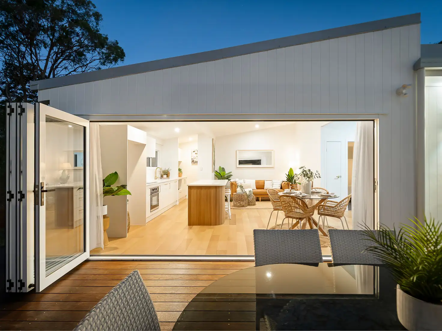 Main view of Homely house listing, 4 Nealdon Street, Holland Park QLD 4121