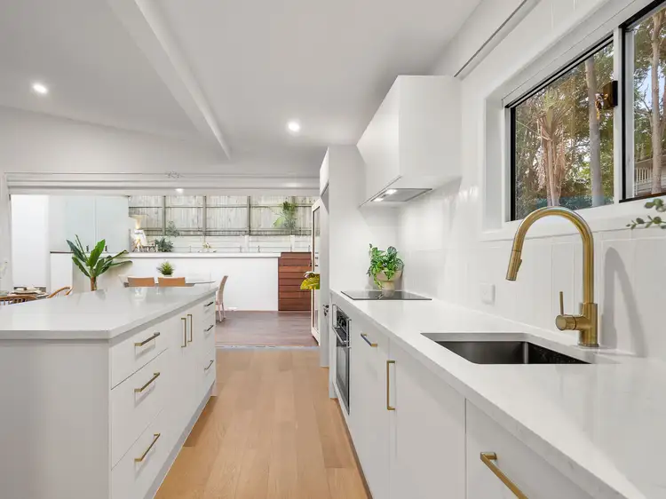 Second view of Homely house listing, 4 Nealdon Street, Holland Park QLD 4121