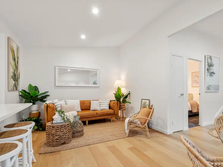 Sixth view of Homely house listing, 4 Nealdon Street, Holland Park QLD 4121