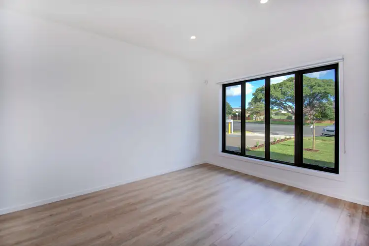 Fifth view of Homely townhouse listing, 2/2 The Drive, Rosebud VIC 3939