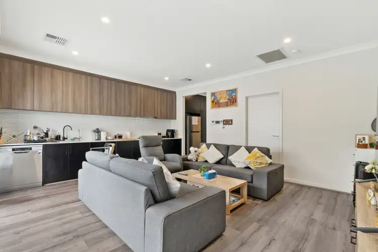 2 Neale Street, Seaford Heights SA 5169