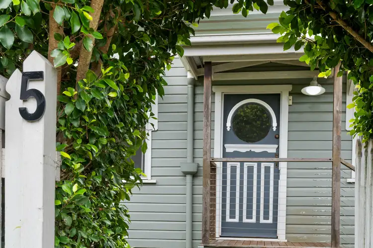 5 Hampshire Street, North Toowoomba QLD 4350