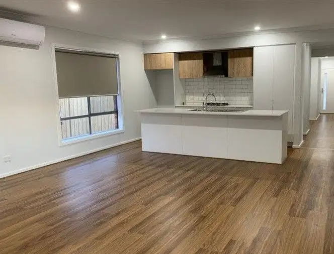 Second view of Homely house listing, 6 Corandirk Street, Mambourin VIC 3024