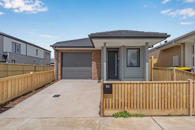 48 Viola Drive, Rockbank VIC 3335