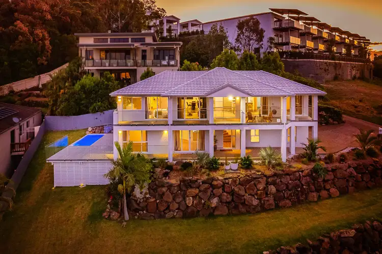 6 Galleria Court, Highland Park QLD 4211