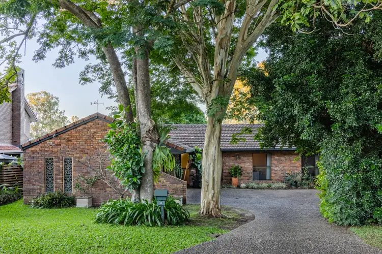 8 Tourmaline Street, Kenmore QLD 4069