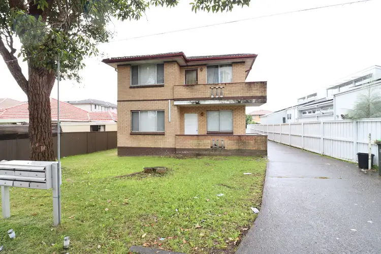 69 Colin Street