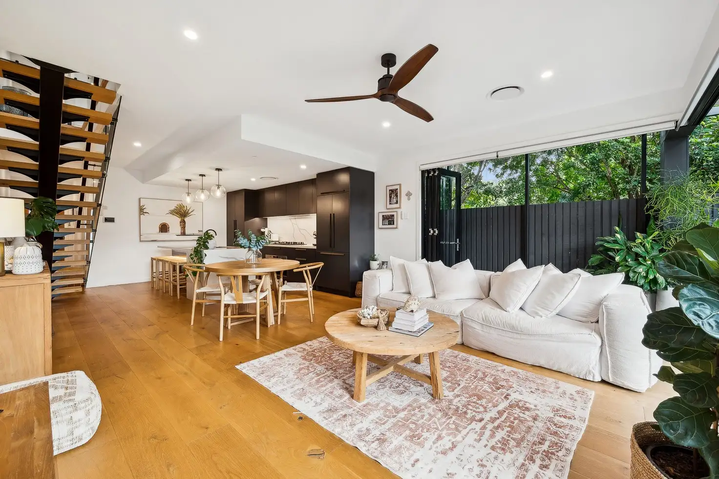 Main view of Homely townhouse listing, 5/32 Bilyana Street, Balmoral QLD 4171