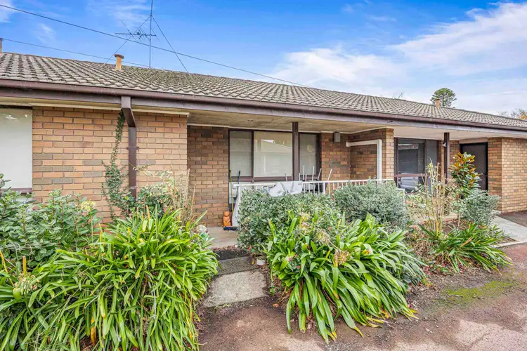 2/41 Longley Street, Alfredton VIC 3350