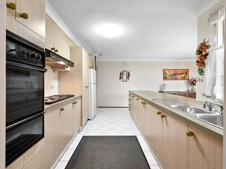 Fifth view of Homely house listing, 7 Japura Place, Kearns NSW 2558