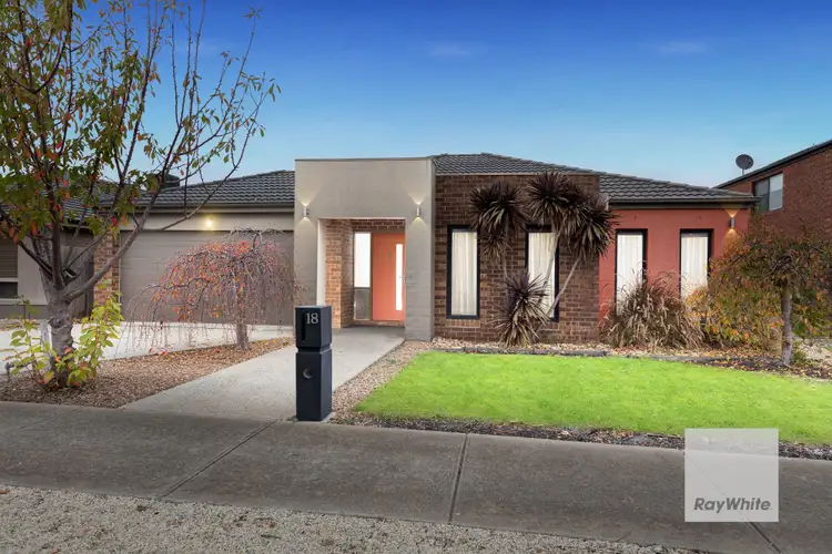 18 Kingston Drive, Taylors Hill VIC 3037