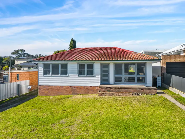 Third view of Homely house listing, 18 Elouera Crescent, Kanahooka NSW 2530