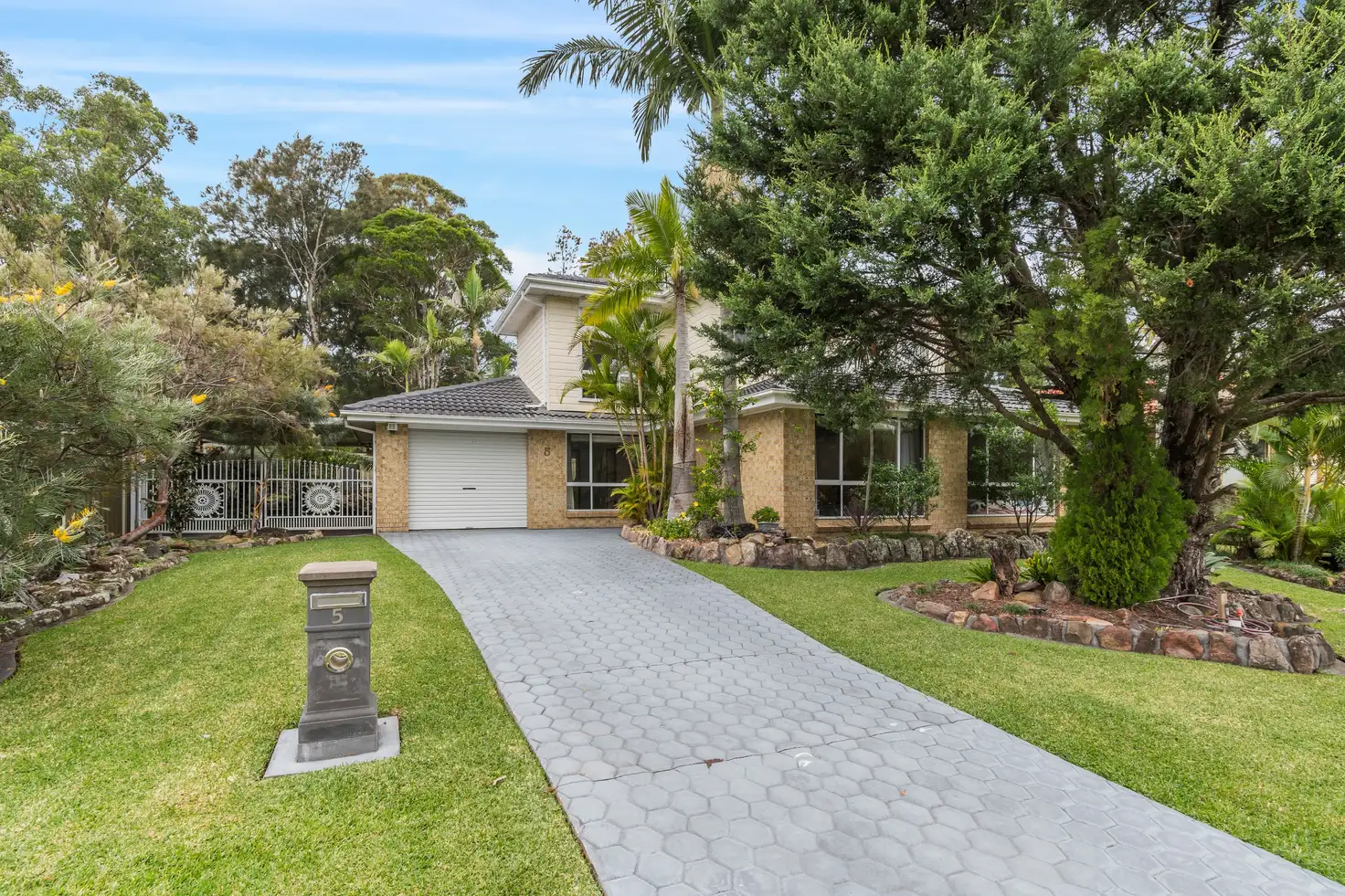 Main view of Homely house listing, 5 Oakhurst Close, Avondale NSW 2530