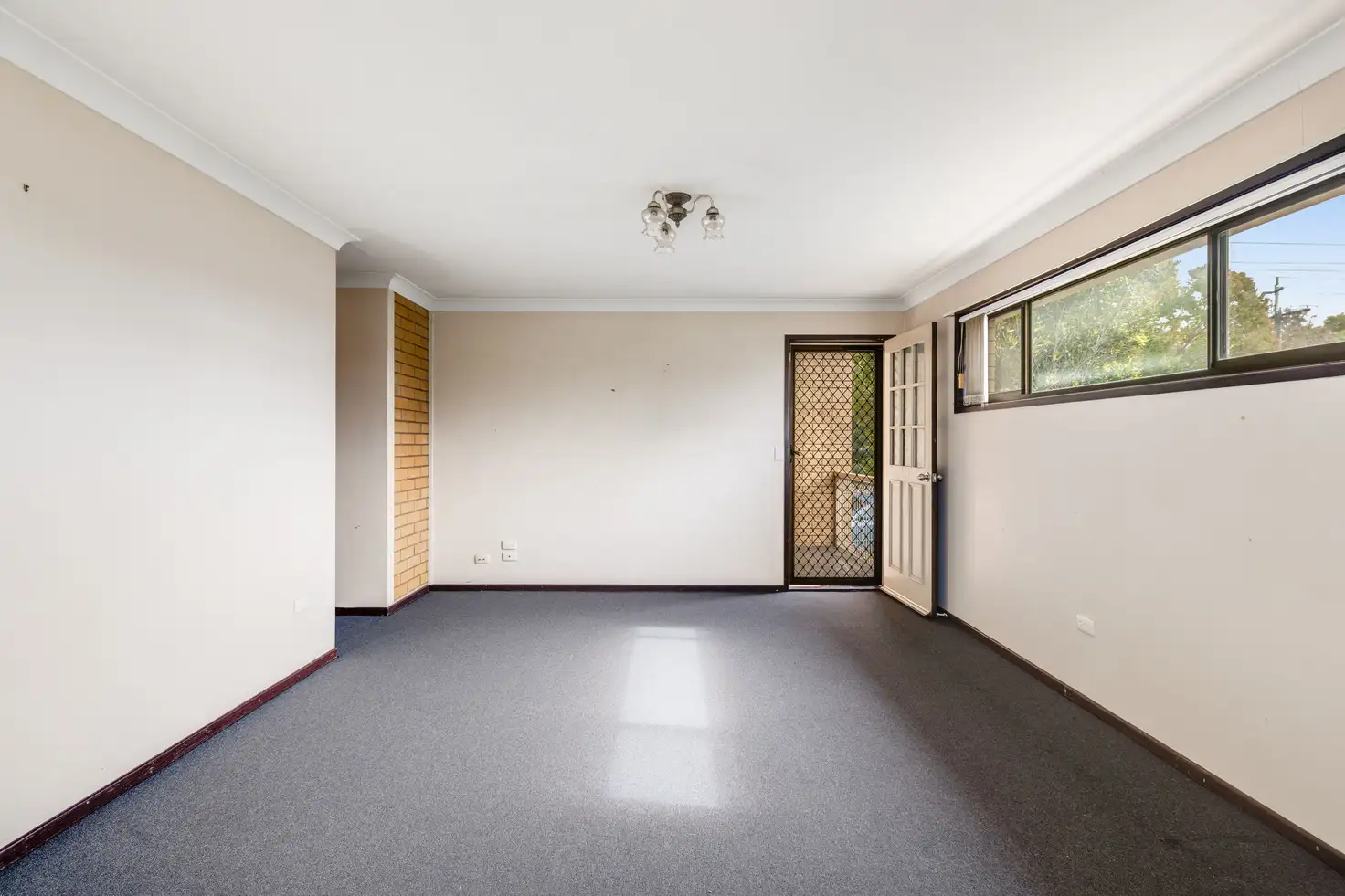 Main view of Homely unit listing, Unit 4/43 Charnley Street, Kearneys Spring QLD 4350
