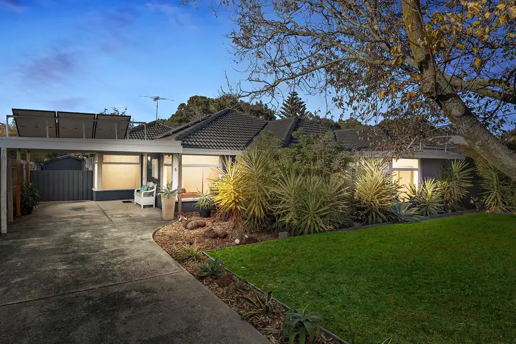 5 Burrawong Avenue, Seaford VIC 3198