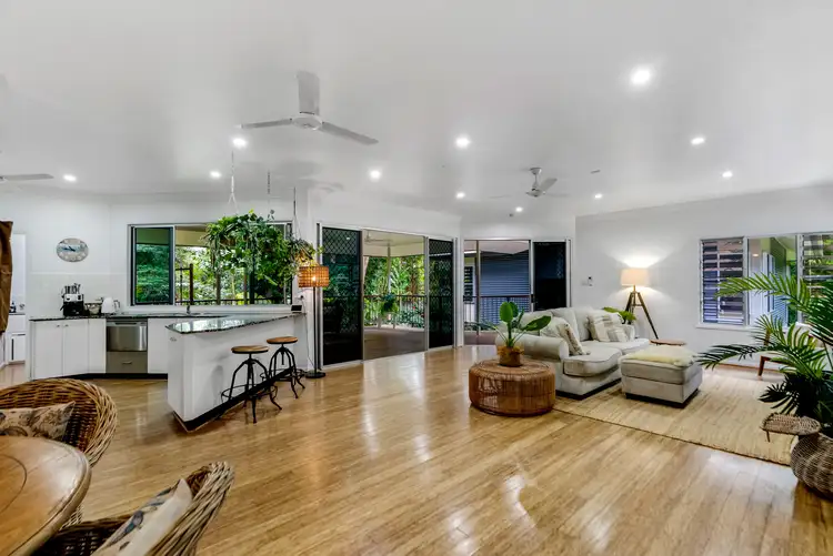 11 Coconut Grove, Kuranda QLD 4881