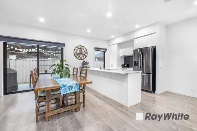 Fifth view of Homely townhouse listing, 5 Flame Robin Place, Endeavour Hills VIC 3802