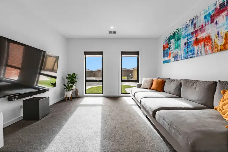 Second view of Homely house listing, 5 Joseph Court, Red Cliffs VIC 3496