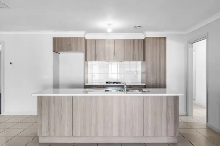 Sixth view of Homely house listing, 3 Aqua Close, Mildura VIC 3500