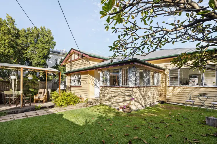 Main view of Homely block of units listing, 40 Barker Street, East Brisbane QLD 4169
