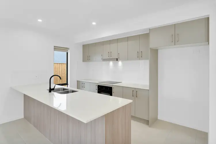 Second view of Homely house listing, 5 Mulberry Circuit, Gleneagle QLD 4285