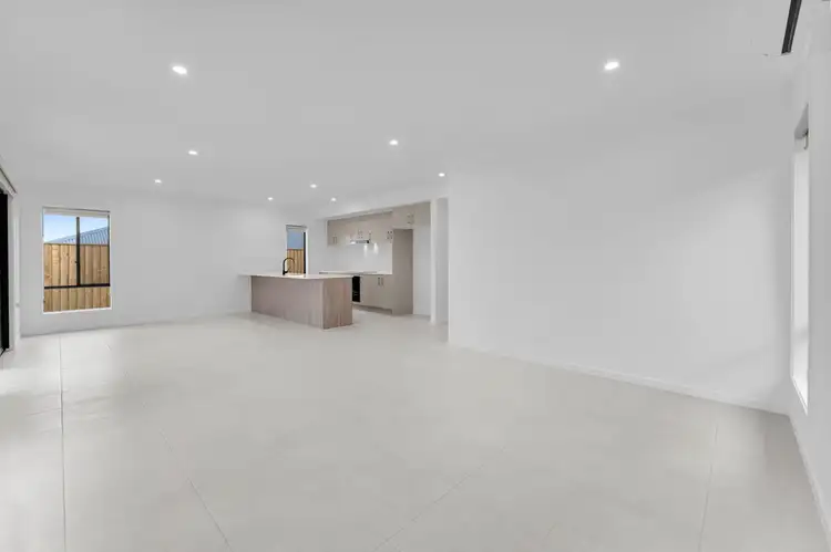 Third view of Homely house listing, 5 Mulberry Circuit, Gleneagle QLD 4285