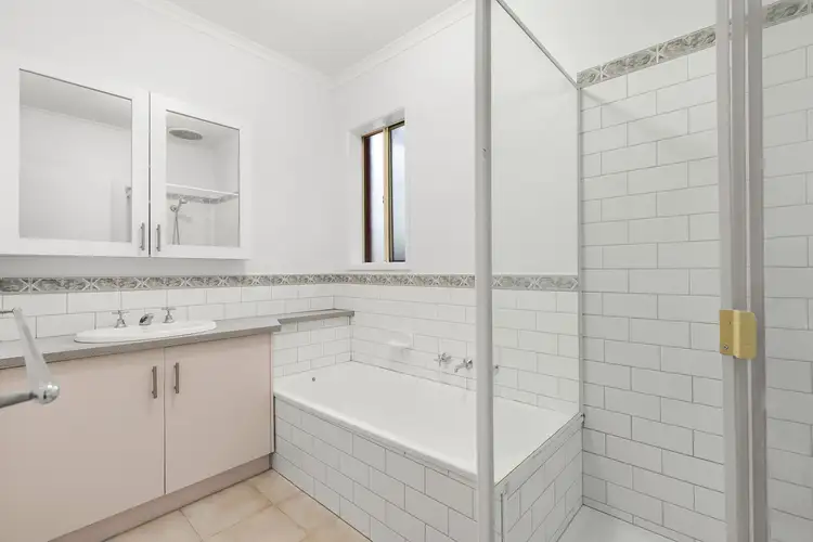 Fourth view of Homely house listing, 11 Harwood Place, Roxburgh Park VIC 3064