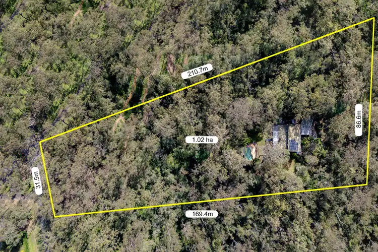 8 Bunya Street aka 11 Moledina Crescent