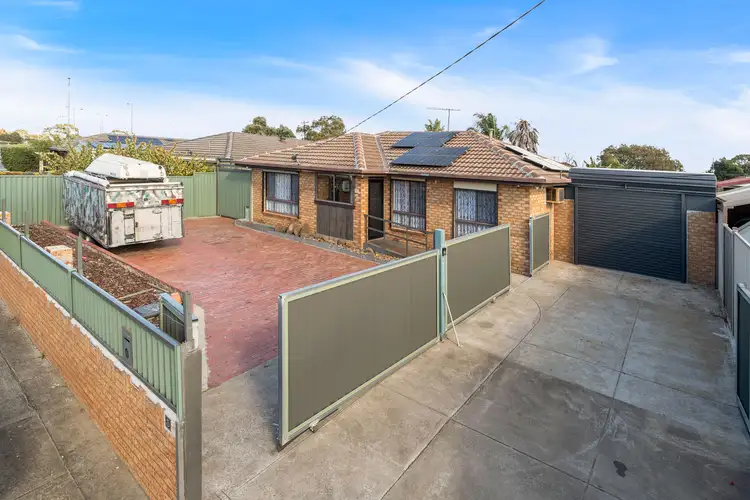 5 Chilwell Court, Meadow Heights VIC 3048
