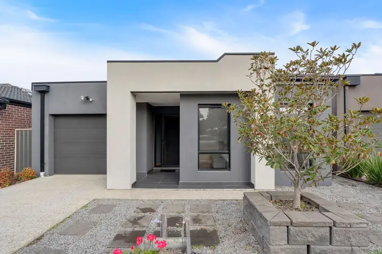 11 Moor Park Drive, Craigieburn VIC 3064
