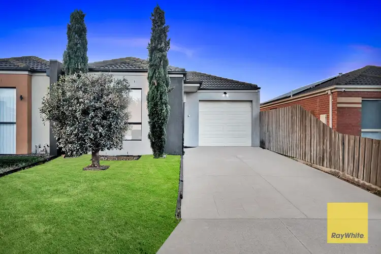 2/18 Vassar Court, Truganina VIC 3029