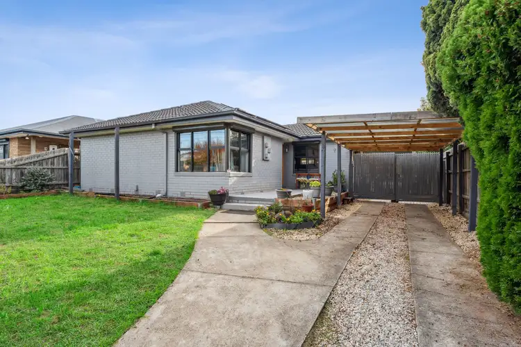 5 Bundeena Avenue, Kealba VIC 3021