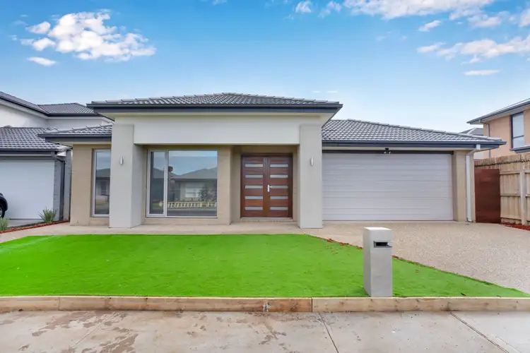 13 Arthurdale Crescent