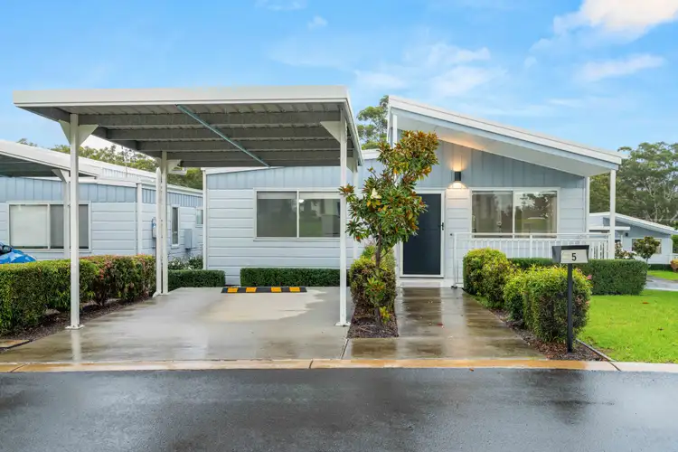 5 Sea King Place, Nowra NSW 2541