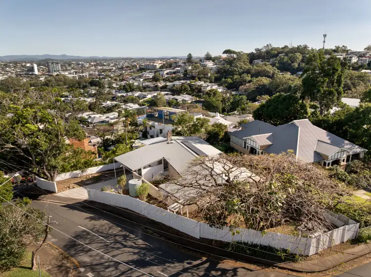 70 Queens Road, Hamilton QLD 4007