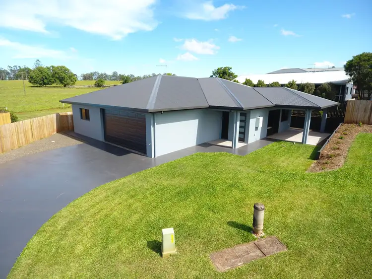42 Bernard Street, Malanda QLD 4885